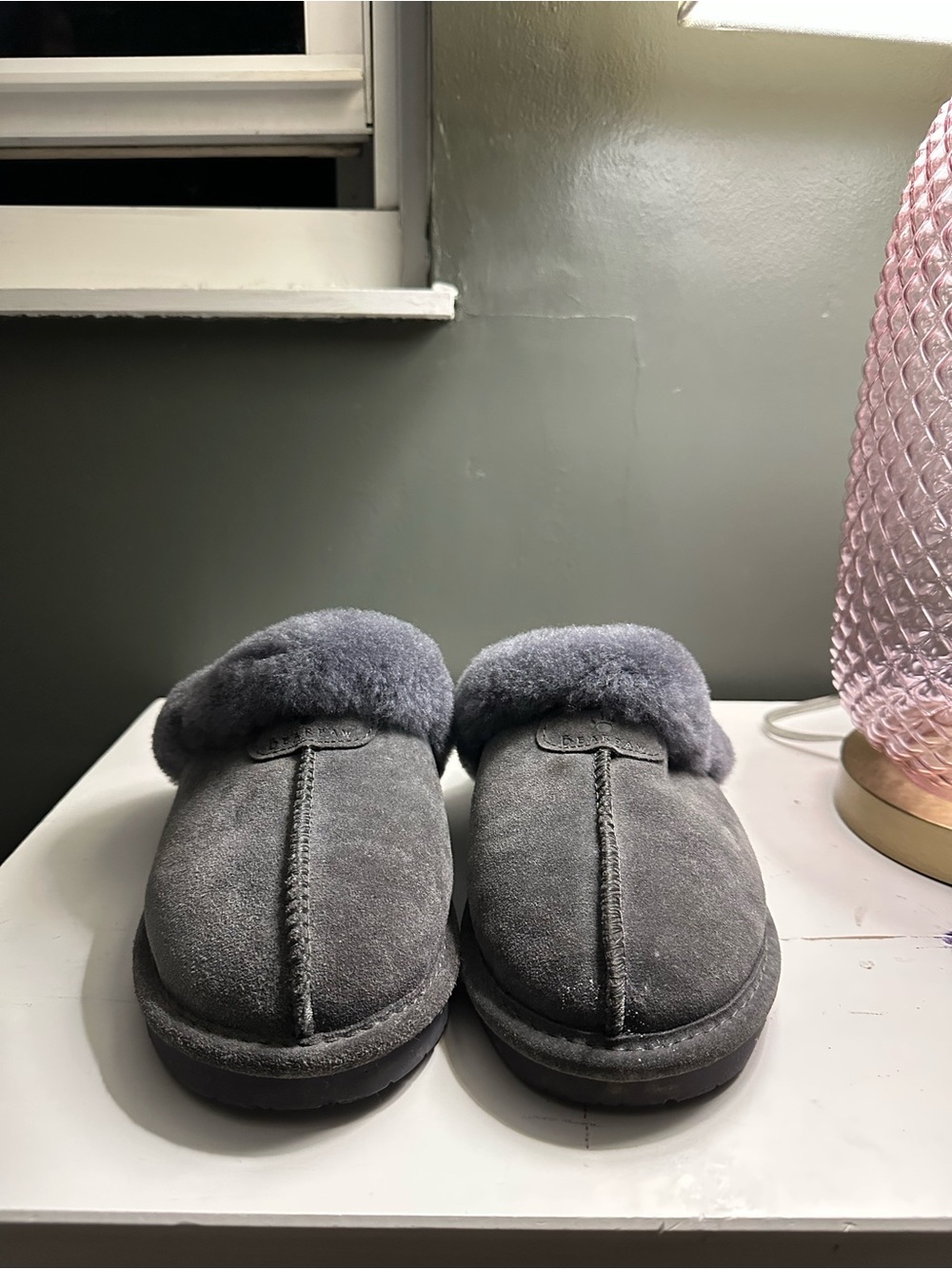 Bearpaw Women's Loki Suede Slippers - Charcoal Grey